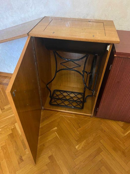 Вінтажні швейні машини самовивіз