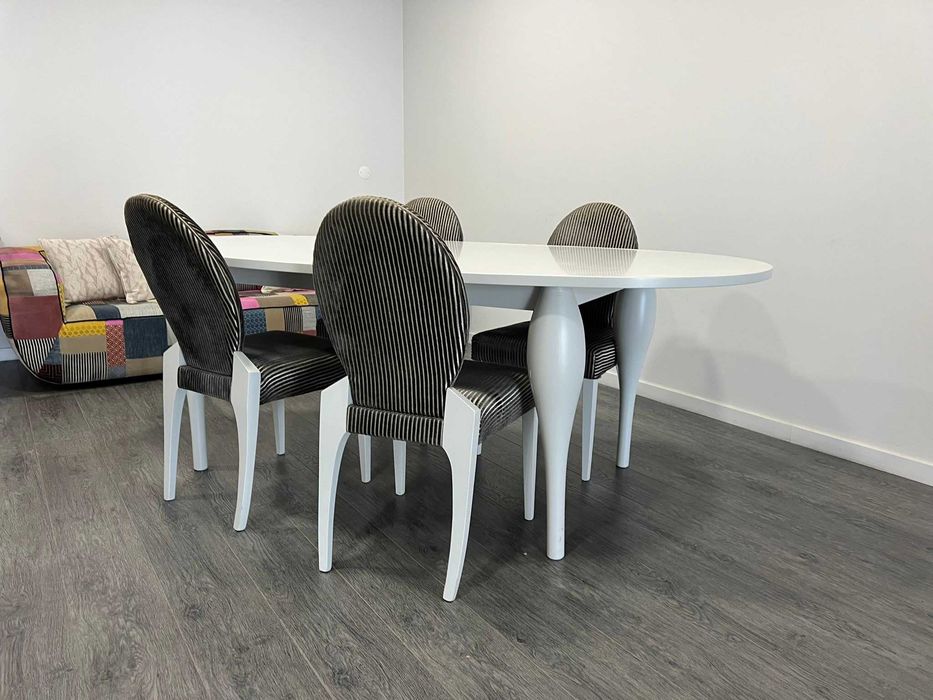 Mesa sala jantar + 4 cadeiras