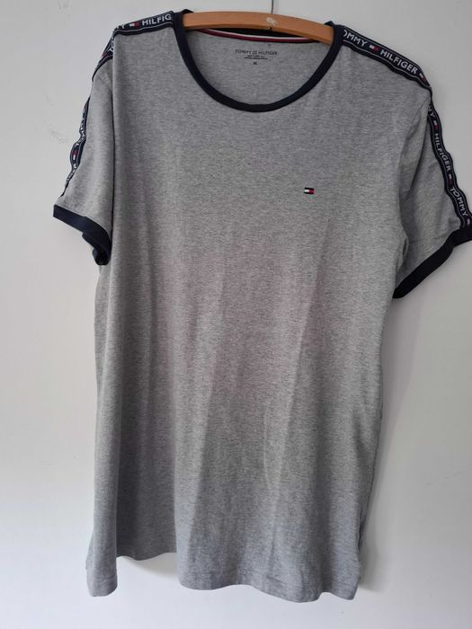 Tommy hilfiger  t-shirt