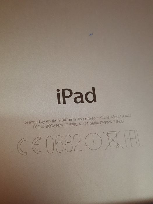 Планшет IPad Air 1 на запчастини