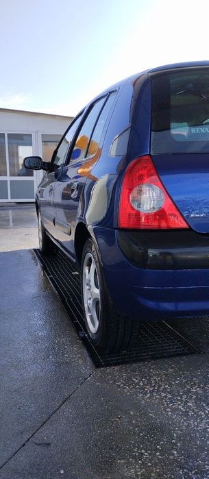 Renault Clio fase 2 gasolina foto 2