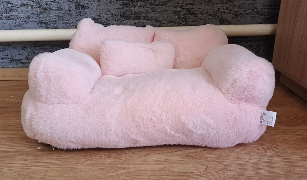 Лежанка для котів або маленьких собак