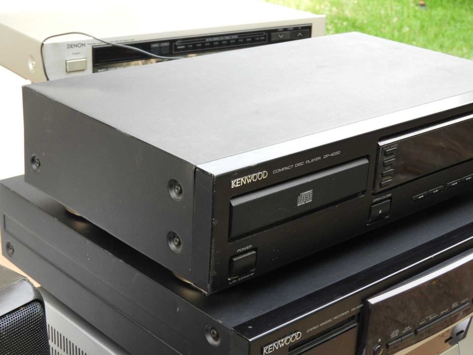 Odtwarzacz CD Kenwood DP - 4030