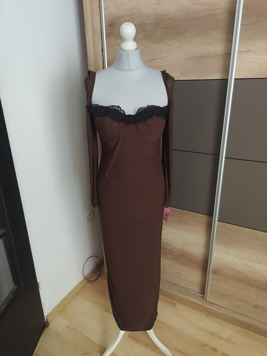 Długa brązowa sukienka r.44