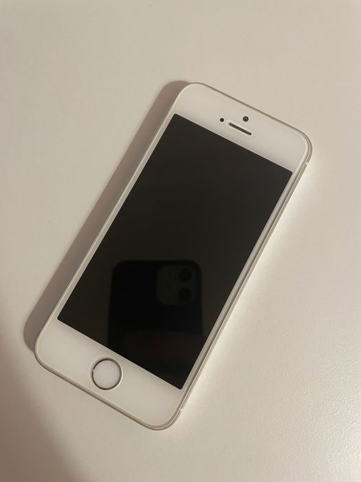 Telemóvel iPhone SE desbloqueado