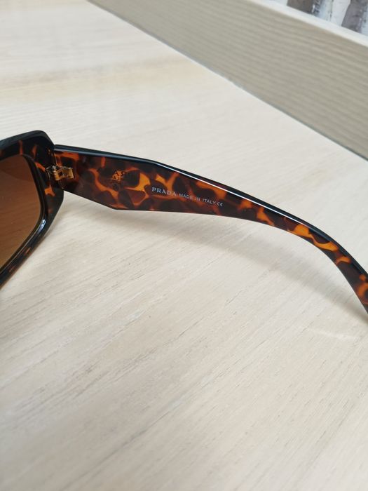 Okulary przeciwsłoneczne Prada