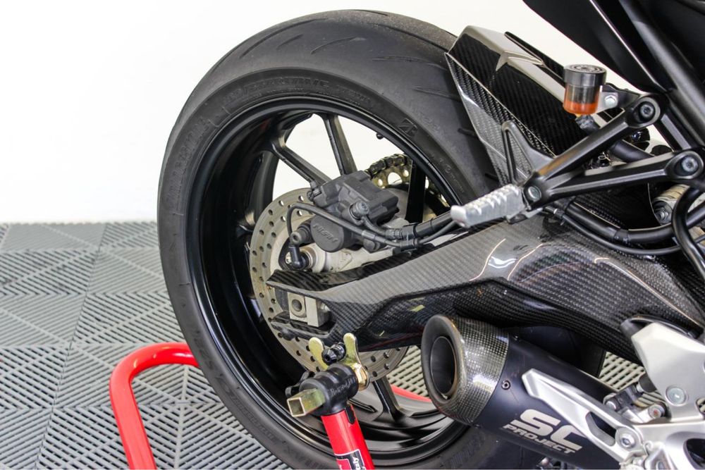 Yamaha  MT-09 Full extras