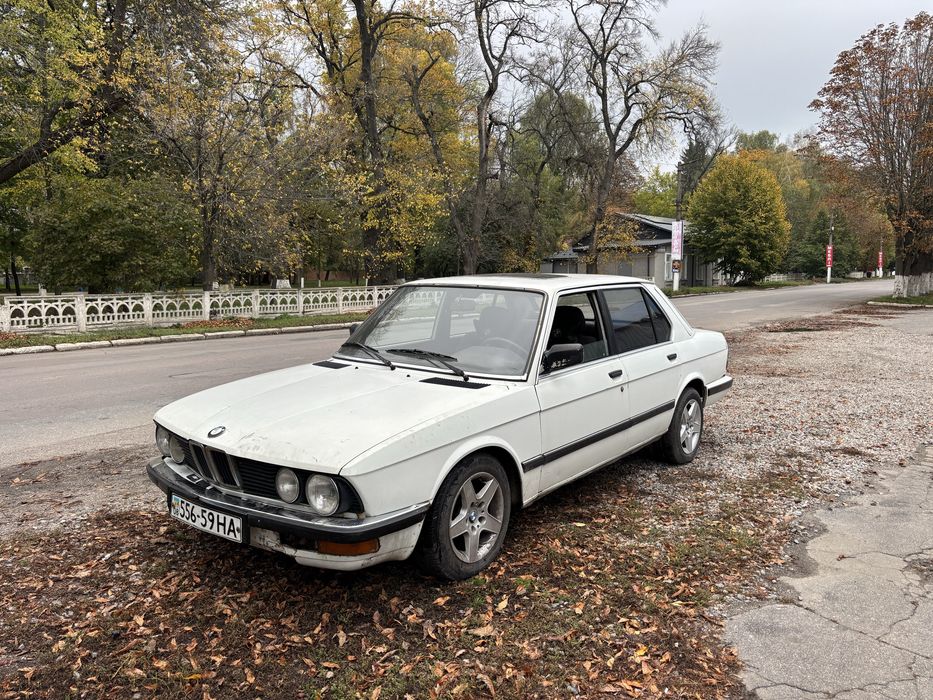 Продам Bmw e28 2.4 turbodiezel 524,1984 года выпуска.