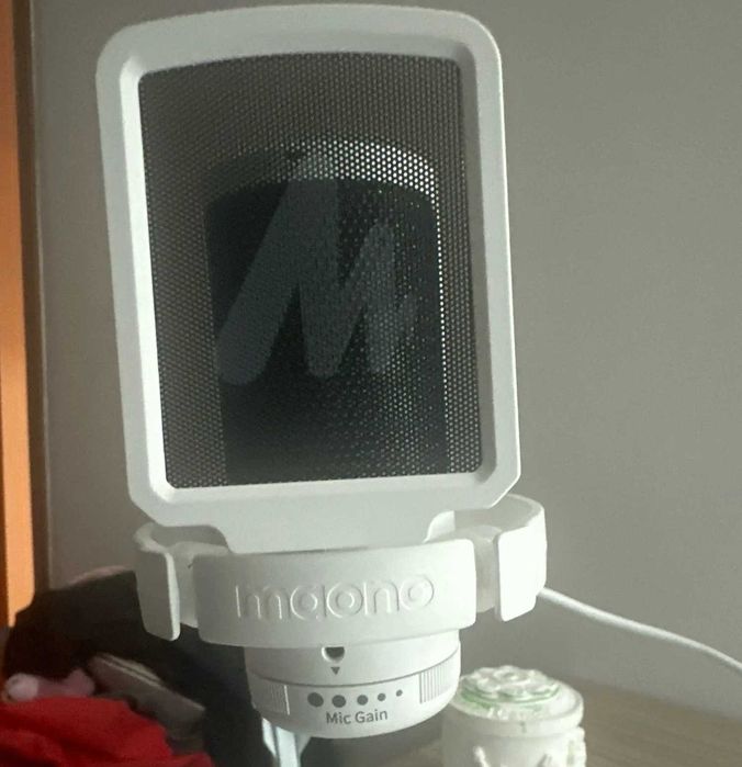 Микрофон с радио интерфейсом и подсветкой Maono DGM35S