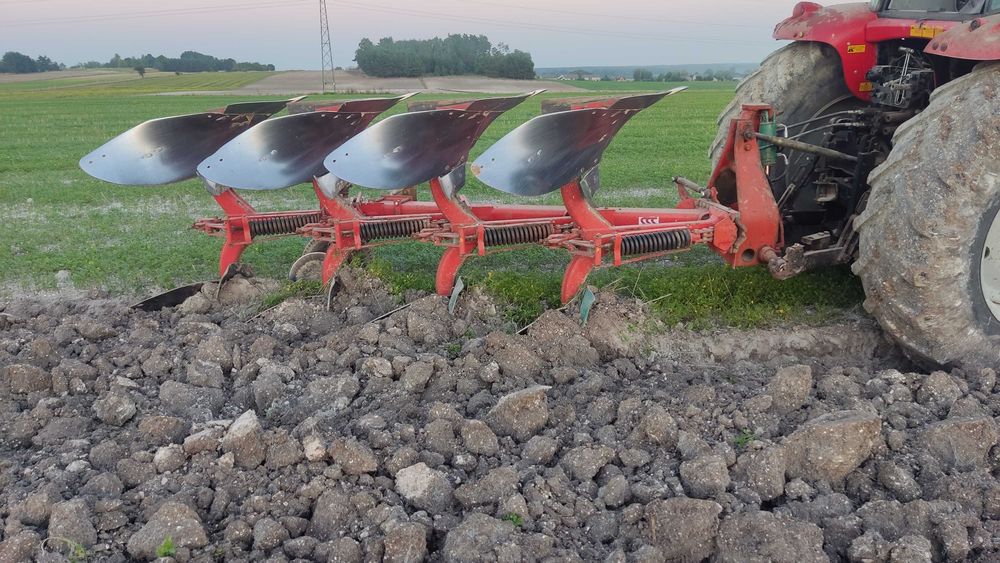 plug pługi  kverneland agrolux overum massey ferguson