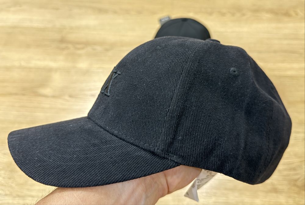 Кепка AX armani разпродаж