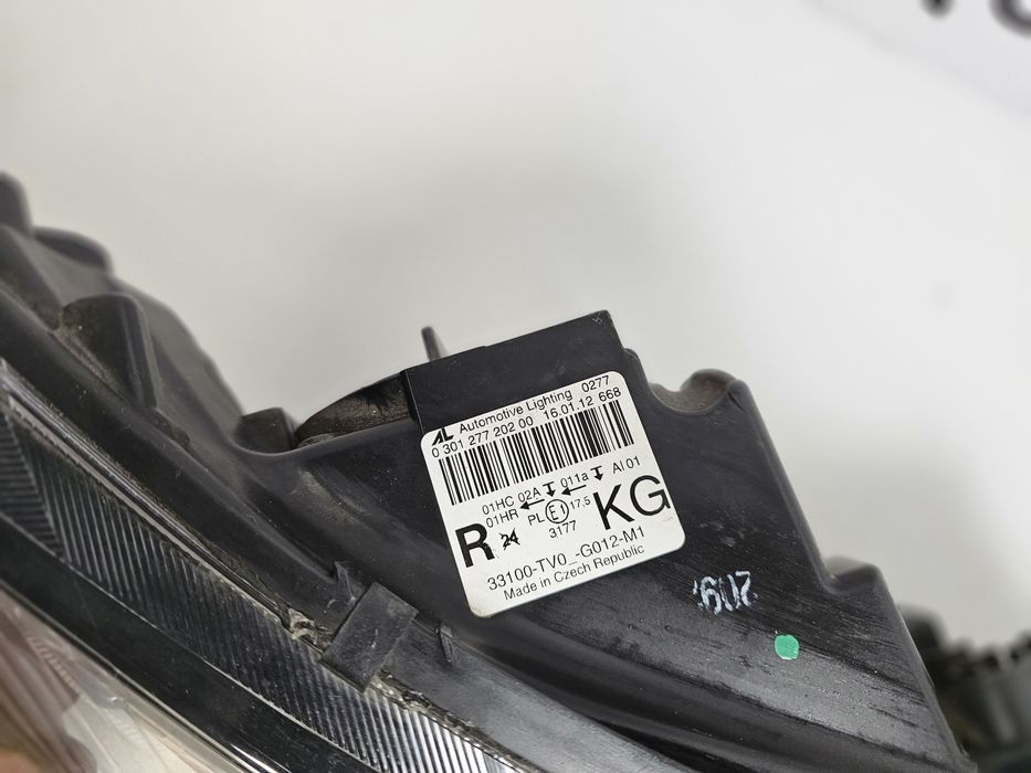 Фара права ліва Honda Civic 9gen 2011-2017 р.в. рест/дорест дефект