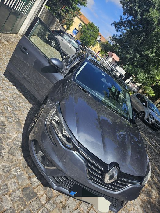Renault Mégane 1.5 dCi Sports Tourer 115cv Full Extras (Teto de Abrir e Ecrã Grande)