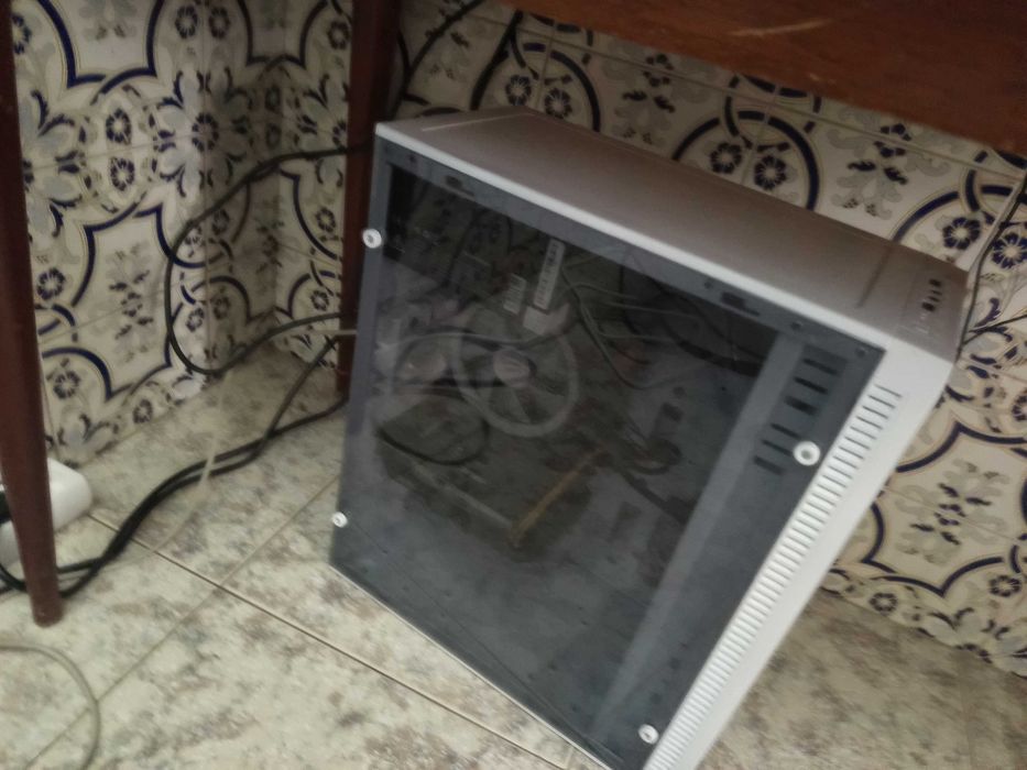Vendo PC gamer usado