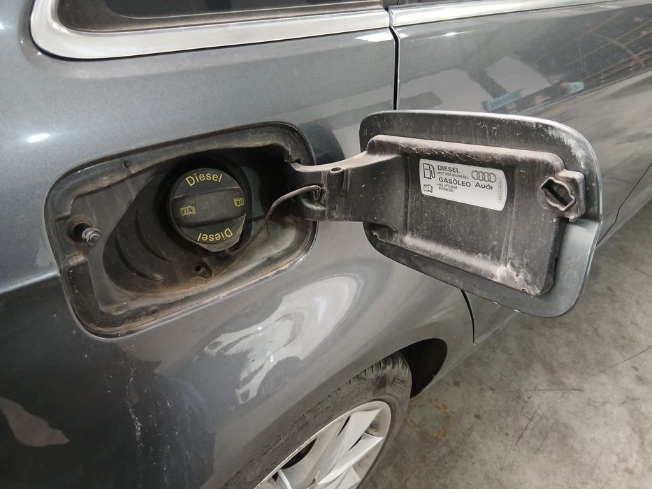 Tampa depósito combustível AUDI A3 (8V1, 8VK)