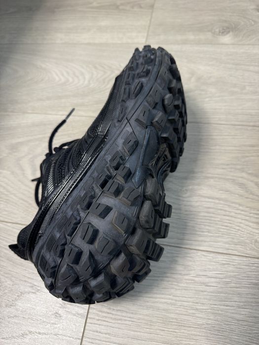 Кросівки чоловічі