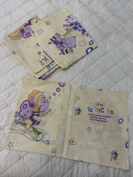 Постільне в дитяче ліжечко