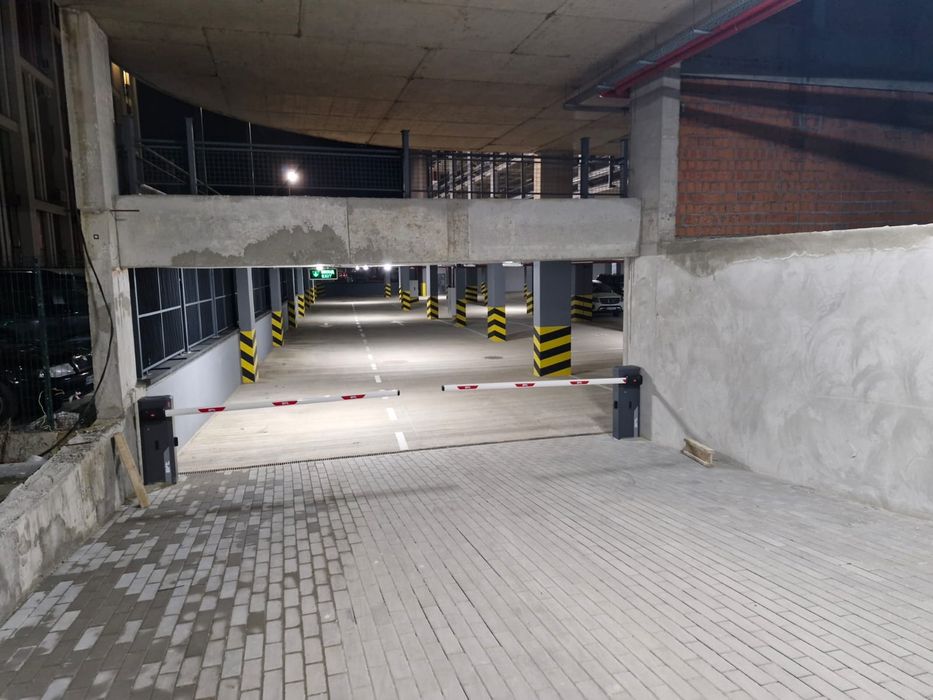 Оренда паркомісця в закритому паркінгу   ЖК Crystal