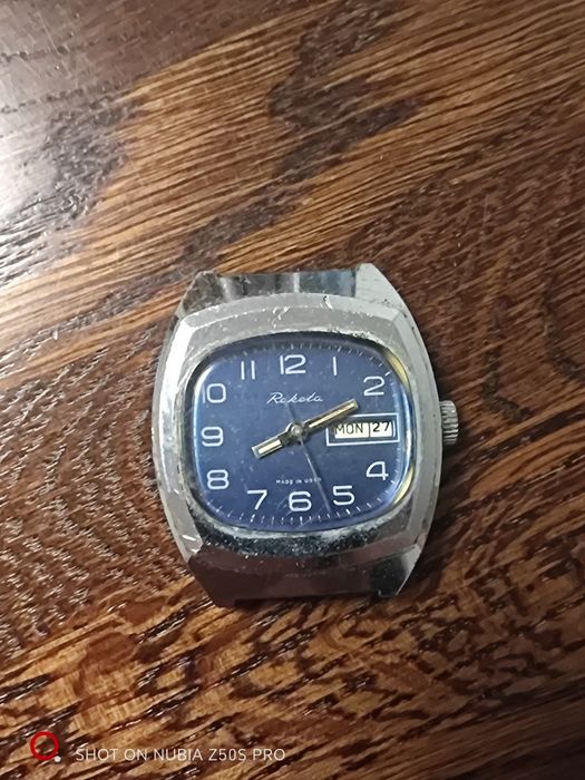 Raketa zegarek..
