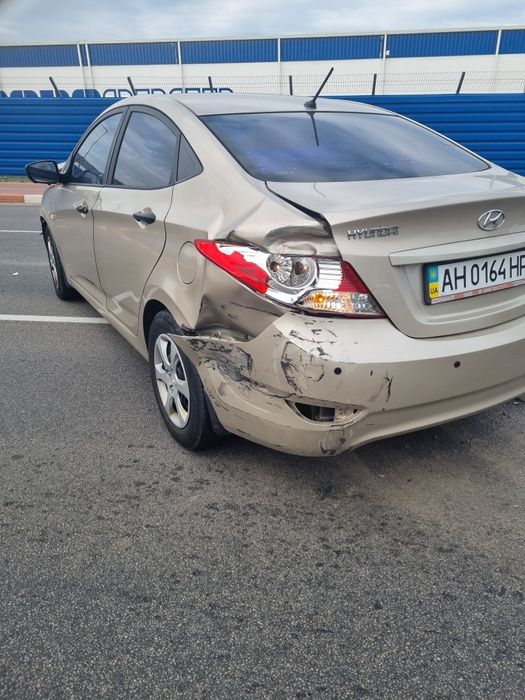 Авто Hundai accent після дтп