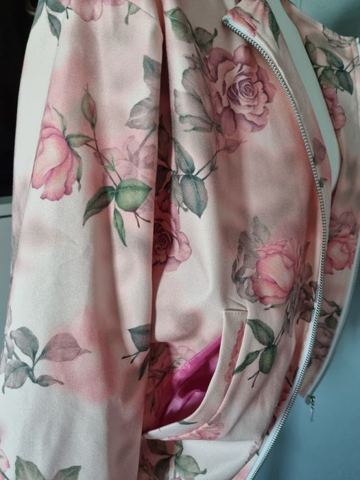 Kurtka bomberka róże damska