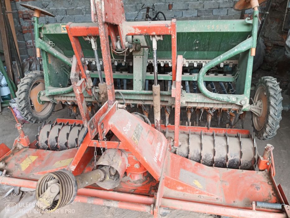Agregat uprawowo-siewny Howard 2,5 siewnik Amazone D7