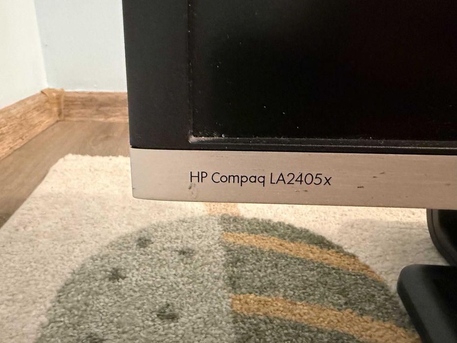 Monitor HP Compaq LA2405x