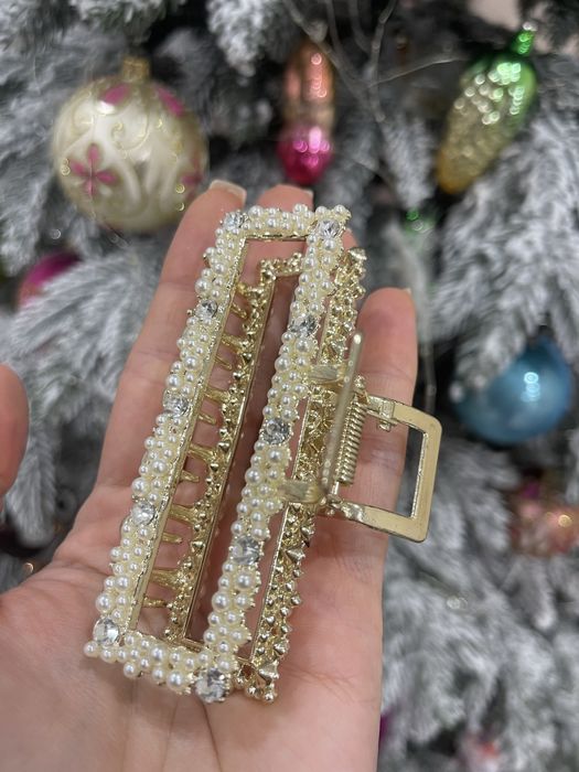 Металический крабик для волос серебро в камнях стразах