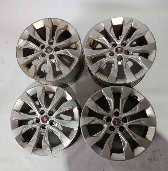 Conjunto de jantes FIAT Tipo Sedan (356_)