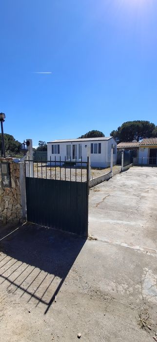 Casa Móvel T2 para alugar (água, luz e net incluídas)