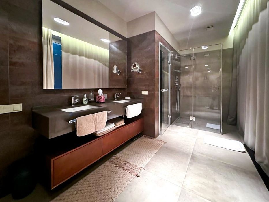 Аренда  премиального коттеджа  в Аркадии  с прямым  видом  на море