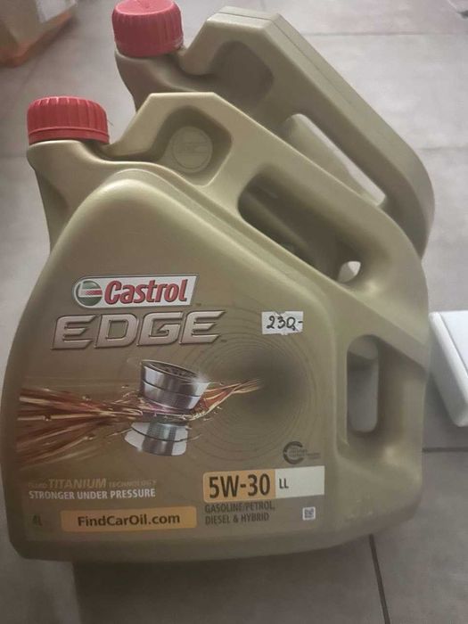 OLEJ silnikowy Castrol EDGE 5W30 4L Wyprzedaż