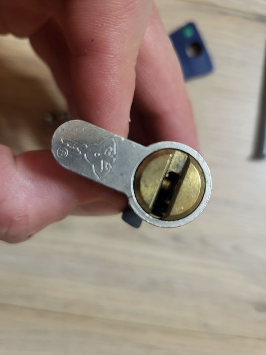 Циліндр Mul-T-Lock 76 мм  ключ/тумблер 2 кл