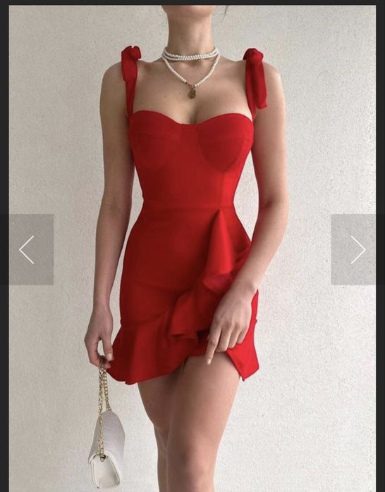 Сукня міні червона