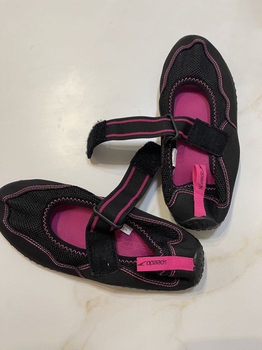 Акваобувь  для бассейна и пляжа