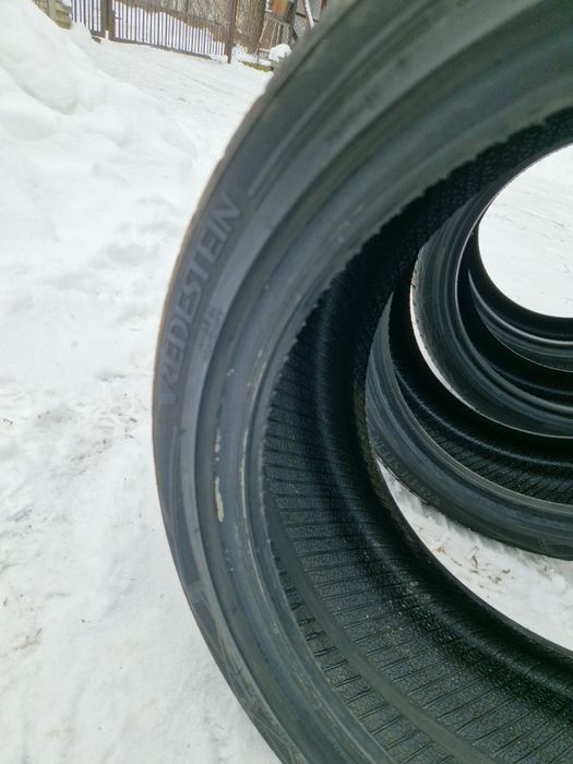 Sprzedam Opony zimowe VREDESTEIN Wintrac Pro 215/40R17  24r