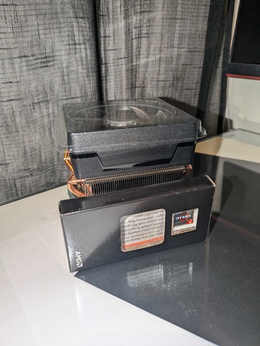 AMD Ryzen 3700x com Prism Cooler