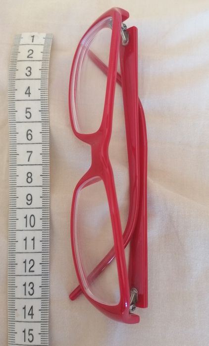 Armação de óculos, vermelha, da Bikkembergs.