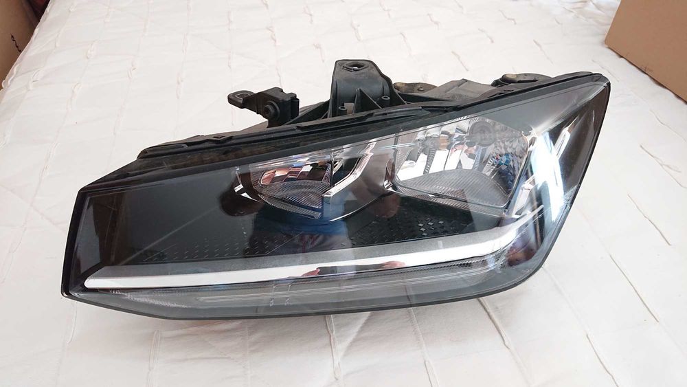 Optica Audi Q2 (2018) - 81A 941 003