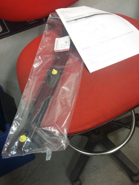 Borracha do pilar b das portas Opel Astra H esquerda e drt