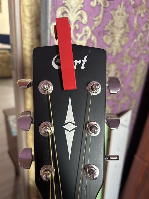 гітара Cort AD810