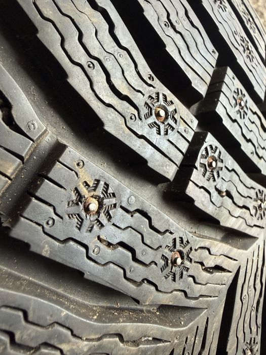 Pbvjві шини 235/50 R19 Michelin X-Ice North 4 Шип 2шт. 8мм