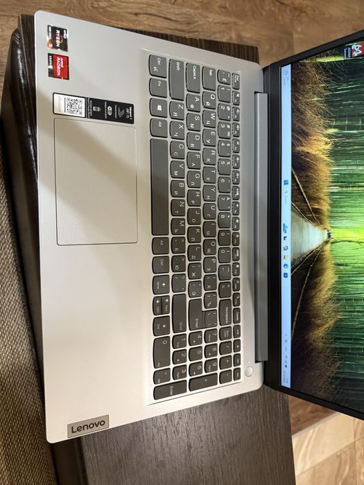 Продам ноутбук Ryzen 5