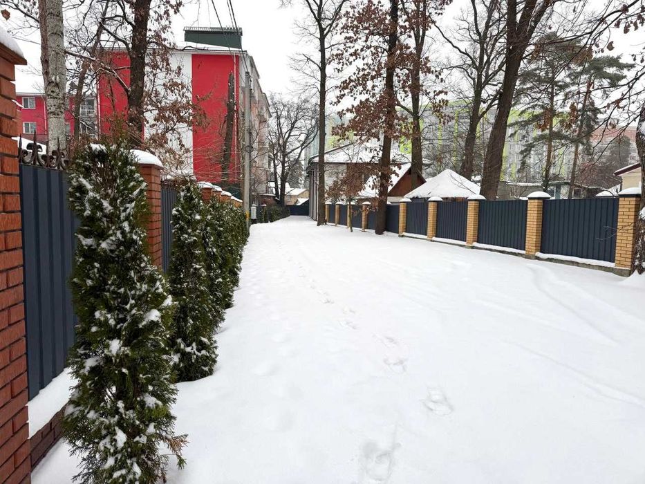 Таунхаус з новим ремонтом, технікою. Ірпінь, центр міста. Без%