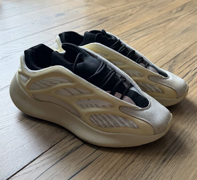 Buty Adidas Yeezy 700 Azrael