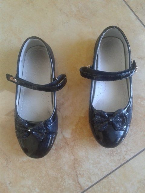 Buty pantofelki dla dziewczynki