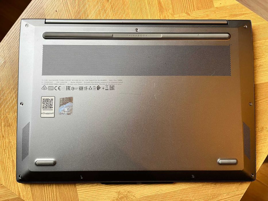 Lenovo ThinBook 13s G4 Intel Core i7 4,7 GHz, 16 GB RAM / 512 GB szary