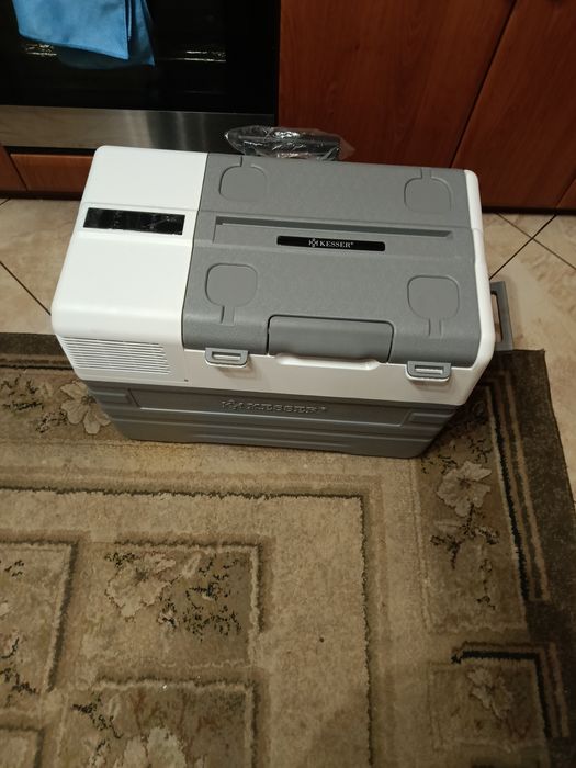 Lodówka kompresorowa 40l  12-230v