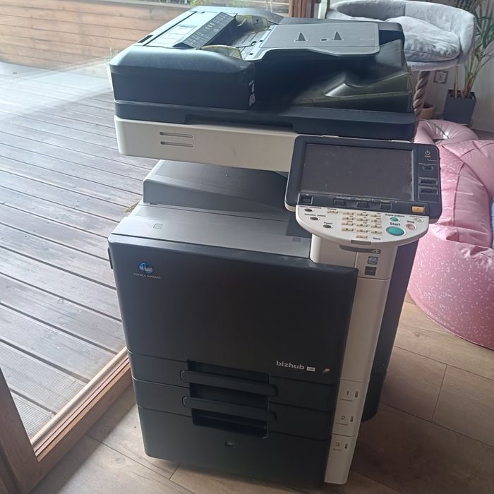Konica Minolta bizhub C220