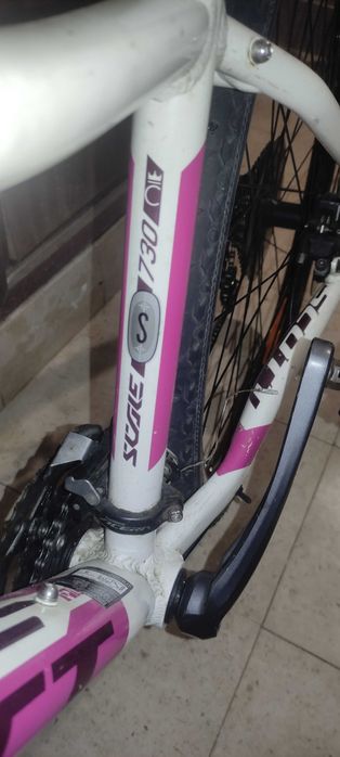 Bicicleta SCOOT Scale 730